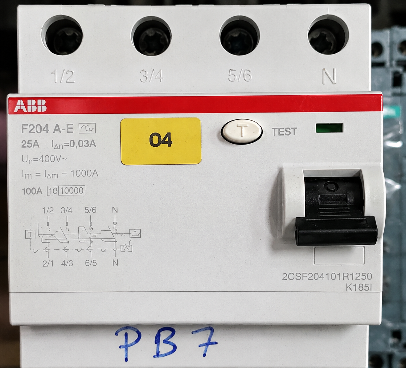 Interruptor diferencial tetrapolar (RCCB/RCD)